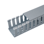 Canaleta Ranurada de PVC con Tapa, Tipo F, 32 mm de Ancho, 79.2 mm de Alto y 2 m de Largo, Color Gris