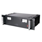Fuente de poder 13.8Vcc, 50A, lineal regulada con circuito cargador de baterí­as, medidores, para instalación en rack