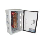 Barra de Unión y Distribución de Hilos Tierra Fí­sica con Gabinete de 1000 Amperes de Capacidad.