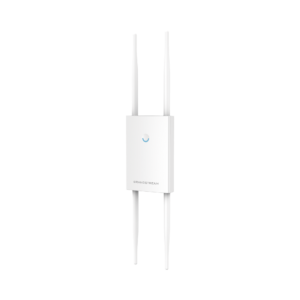 Punto de acceso para exterior Wi-Fi 802.11 ac 2.33 Gbps, Wave-2, MU-MIMO 4x4:4, de largo alcance con administración desde la nube gratuita o standalone.