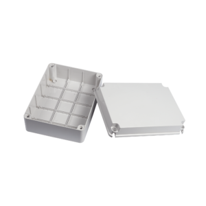 Gabinete de Plástico IP55 (190 X 240 X 95 mm). Protección EMI. Para Instalaciones Comerciales, Residenciales e Industriales. Incluye Tornillerí­a para su Tapa.