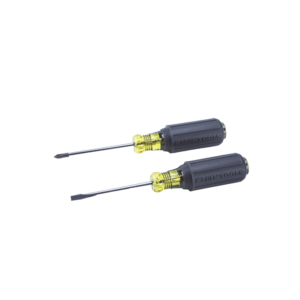 Juego de 8 Desarmadores con Mango Cushion-Grip™: 2 de punta Plana de 1/4'' (6.4 mm) y 5/16'' (7.9 mm); 2 de punta Cabinet de 5/16'' (7.9 mm) y 3/16'' (4.8 mm); tres de punta Phillips n.º 1, n.º 2 y n