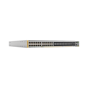 Switch Stackable 24-port 10/100/1000T y 24-port 100/1000 SFP, 4 SFP+ y doble hotswap