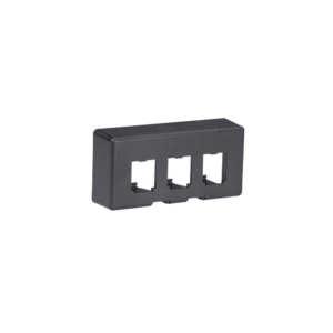 Placa de Mobiliario Modular Est?ndar, Salidas Para 3 Puertos Mini-Com, Color Negro