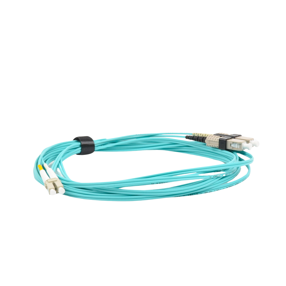 Jumper de Fibra ?ptica Multimodo 50/125 XGLO OM3, LC-SC Duplex, OFNR, Color Aqua, 5 Metros (16.40 Pies) - Imagen 2