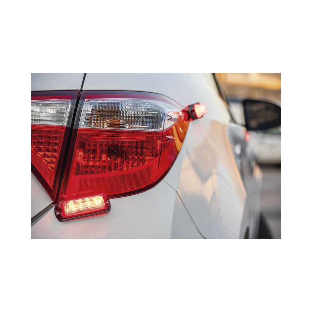 Luz Auxiliar Ultra Brillante X13 de 4 LEDs, color Rojo, con mica transparente. - Imagen 4