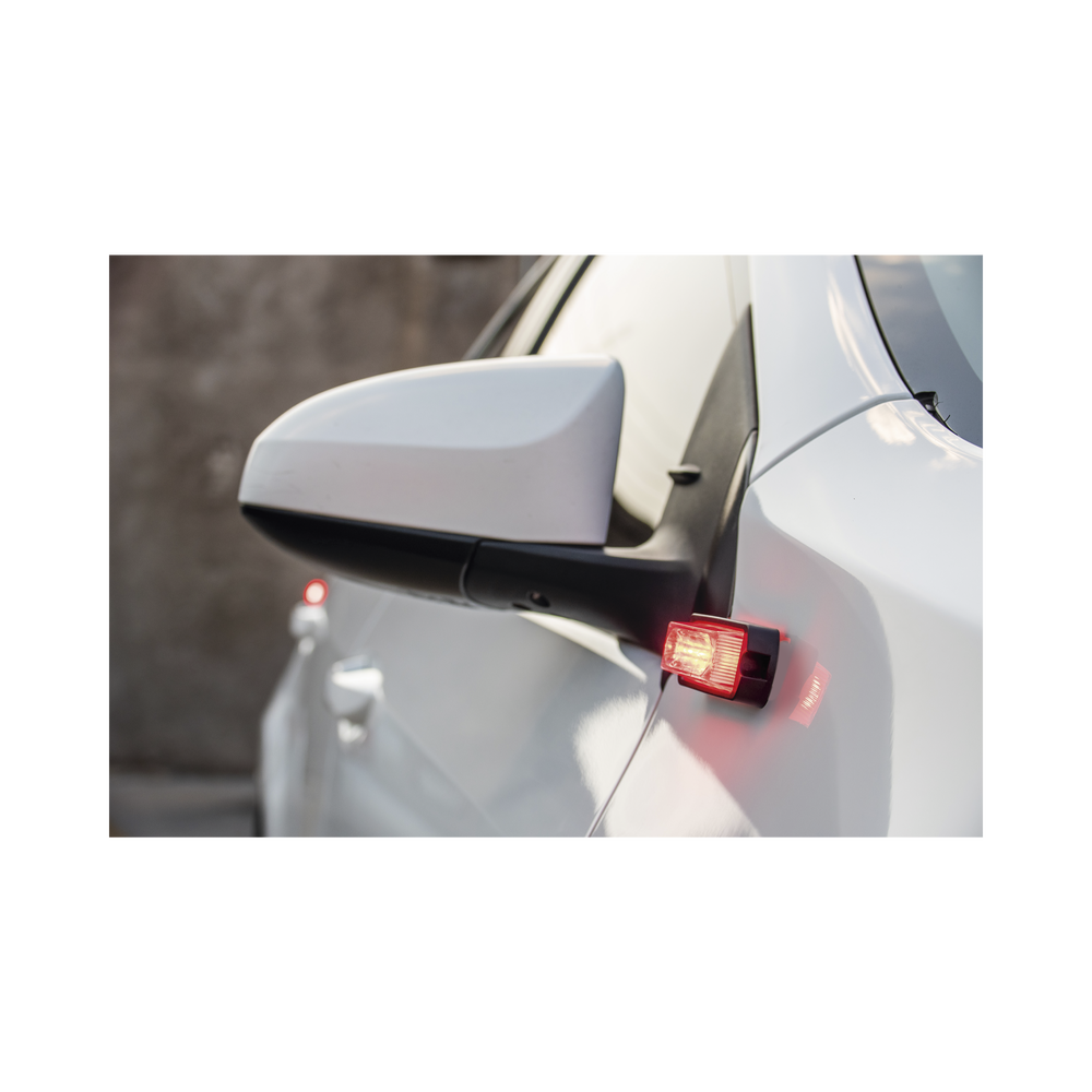 Luz Auxiliar Ultra Brillante X13 de 4 LEDs, color Rojo, con mica transparente. - Imagen 5
