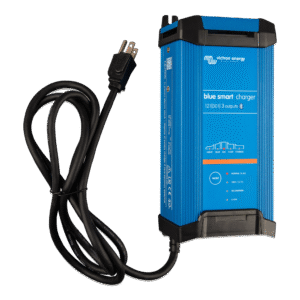 Blue Smart IP22 12/30 / Cargador de Bater??as 12V, 30A / Para Ambientes Marinos y Terrestres. /  Bancos de 120 a 300 Ah